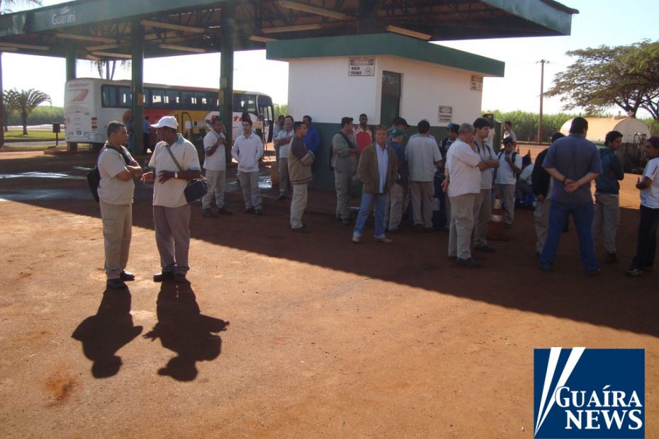 Trabalhadores em greve na Usina Guarani