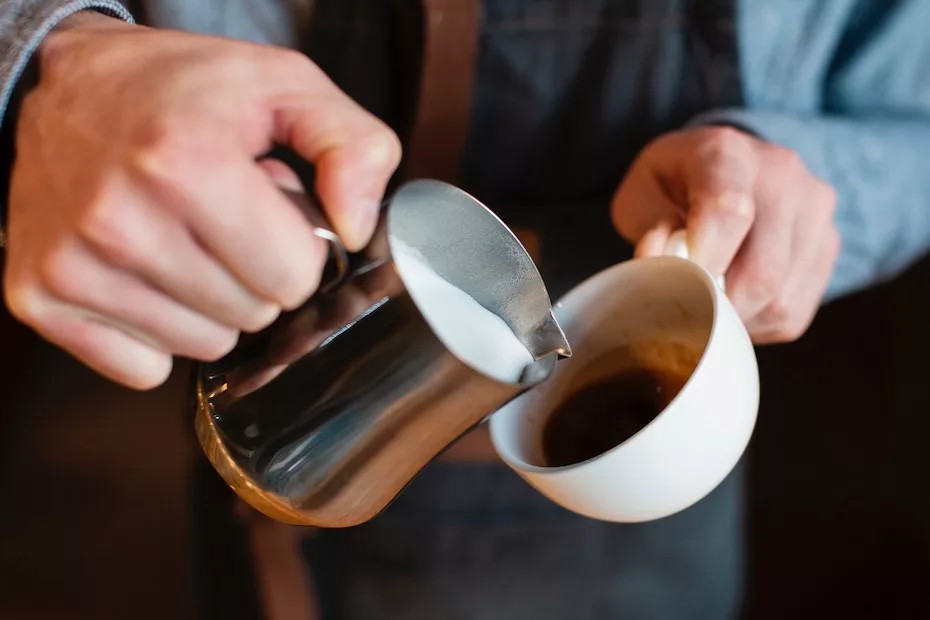 Segredos de barista para fazer cafés profissionais em casa