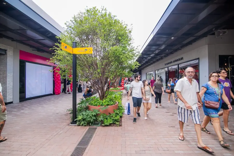 Campanha de Natal do Santa Maria Outlet sorteia R$ 100 mil em vales-compra