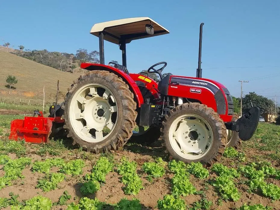 Mecanização da lavoura otimiza cultivo de hortaliças durante o verão