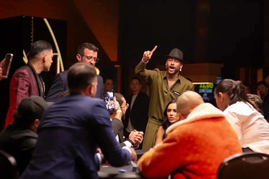 Neymar Jr visita o Brasil para participar de evento exclusivo de poker