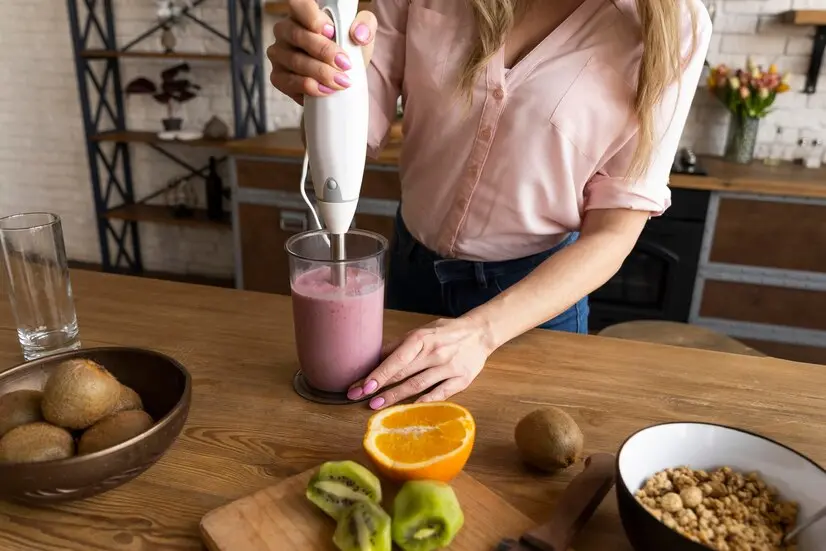 Mixer de mão ou batedeira- saiba qual atende melhor às suas receitas